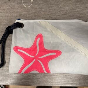 Casco clutch wristlet starfish